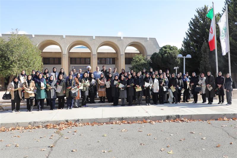 گرامیداشت مقام زن در مؤسسه تحقیقات اصلاح و تهیه نهال و بذر؛  از تبیین الگوی زن در مكتب فاطمی تا تأكید بر نقش بانوان در امنیت غذایی كشور