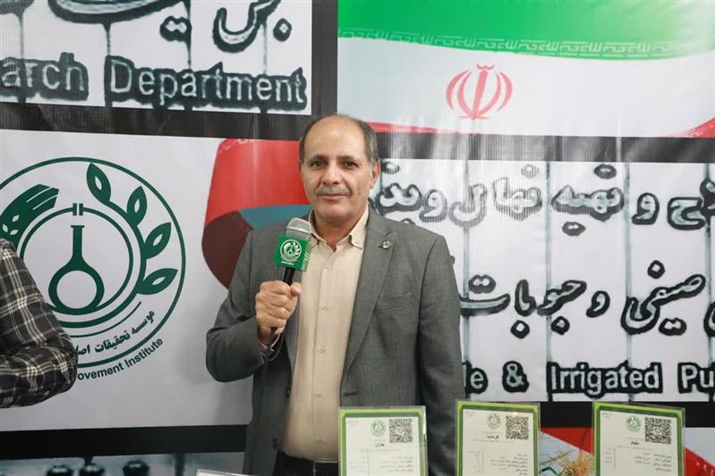 نقش راهبردی گلرنگ در دیپلماسی بذر؛ غفاری: فرصت مناسب برای ورود ایران به بازار بذر منطقه ای