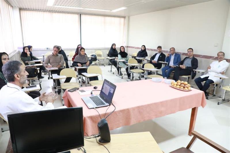 تاكید بر صیانت از منابع ژنتیكی گیاهی/بازدید رئیس بانك ژن گیاهی ملی ایران از بانك ژن دانشگاه تهران