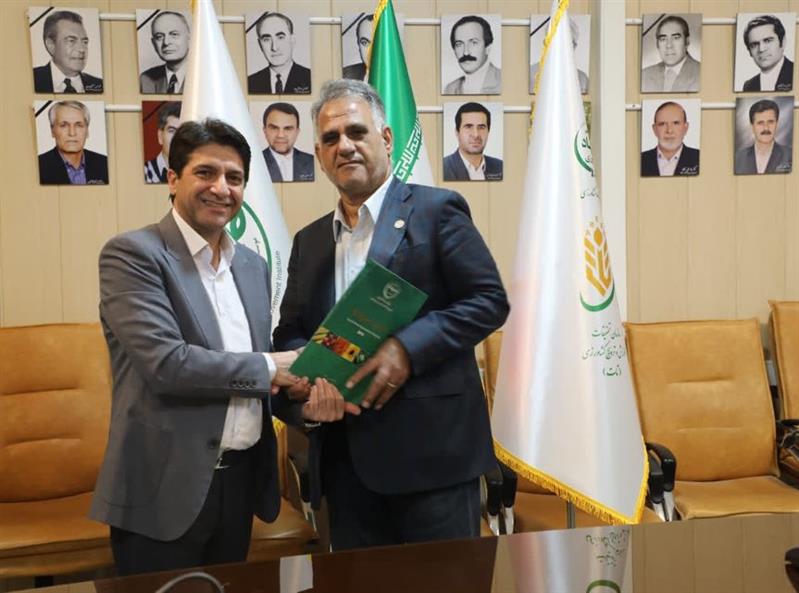 در راستای توسعه همكاری‌های راهبردی؛ قرارداد واگذاری امتیاز ارقام جدید دانه‌های روغنی امضا شد