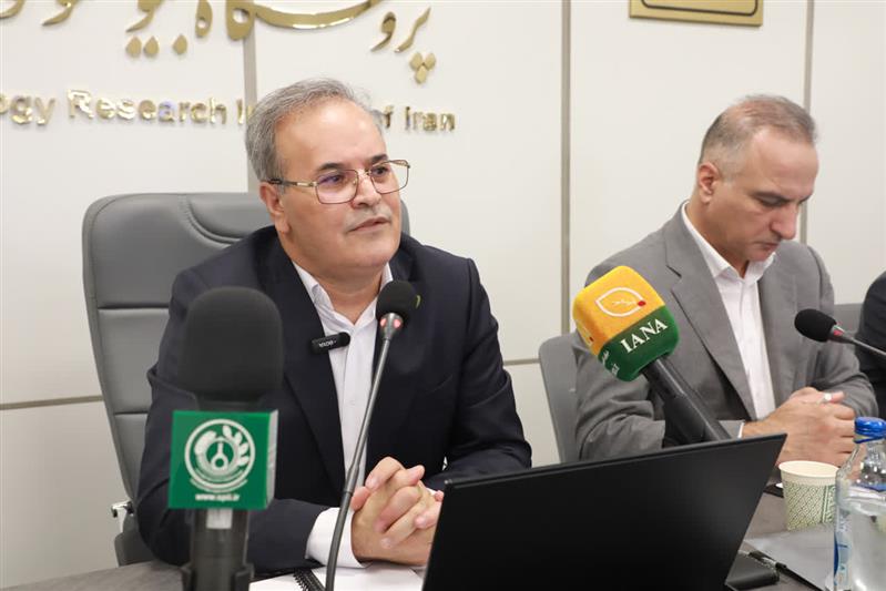 رئیس سازمان تات: مسیر تحقیقات از تولید دانش به توسعه فناوری و حل مسئله تغییر كرده است